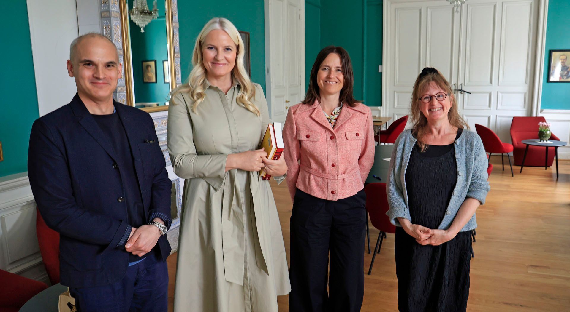 Kronprinsesse Mette-Marit med Hernan Diaz, Marit Borkenhagen og Solvej Balle.